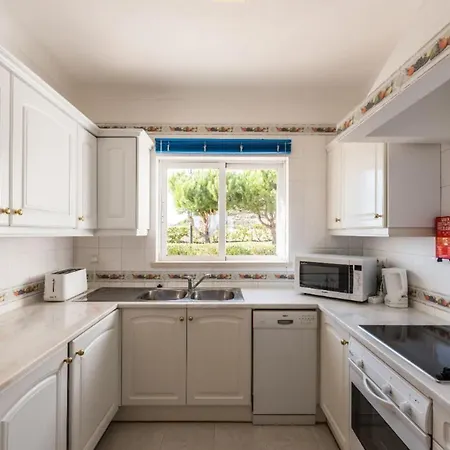 Lovelystay - Relaxing Duplex House With Pool Apartamento *